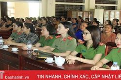 Trang bị kỹ năng phòng chống bạo lực gia đình, lừa đảo qua mạng cho phụ nữ Nghi Xuân