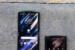 Cận cảnh chiếc điện thoại Motorola Razr 5G chính thức ra mắt