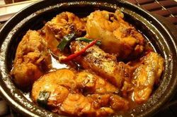 Đầu bếp nổi tiếng tiết lộ bí quyết kho cá chuẩn ngon, chắc thịt mà không sợ tanh