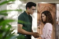 Nửa đêm chồng về nhà, vợ bật khóc thú nhận: 'Em đã ngoại tình' rồi đưa đơn ly hôn, song 10 ngày sau chính anh lại phải sụp xuống xin cô tha thứ