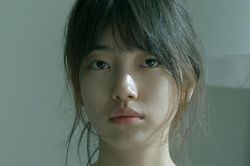 Đỉnh cao mặt mộc chính là Suzy: Ảnh ngái ngủ phụng phịu vẫn được khen đẹp như nàng thơ