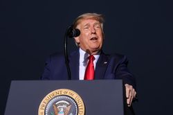 Ông Trump mơ được làm Tổng thống 12 năm