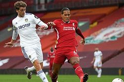Liverpool thắng trong 'run sợ', Leeds không phải 'tay mơ'