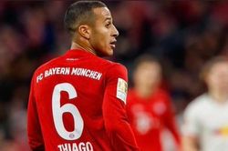 MU, Liverpool âm mưu tống tiền Bayern Munich trong vụ Thiago Alcantara