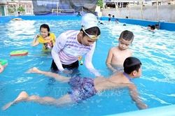 Trang bị kỹ năng nghiệp vụ dạy bơi để phòng, chống đuối nước