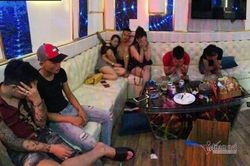 Đột kích hai tụ điểm ăn chơi ven Sài Gòn có hàng chục người phê ma túy