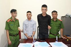 Bắt nam sinh viên quê huyện lúa ở Nghệ An 'móc nối' đàn anh buôn 2.000 viên thuốc lắc