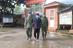 Bắt 4 kẻ đưa phụ nữ mang thai sang Trung Quốc để bán trẻ sơ sinh