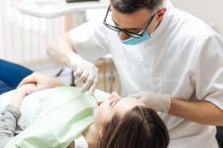 Vấn đề có thể xảy ra sau cấy ghép răng