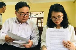 Vụ thầy giáo cho học sinh 'diễn cảnh nóng' kiện hiệu trưởng: Văn bản thẩm định nội dung quá chung chung?