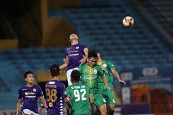 Nhìn lại tứ kết Cúp Quốc Gia: Bàn thắng và kỷ lục