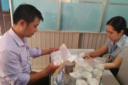 Thêm 11 người ngộ độc sau khi sử dụng pate Minh Chay