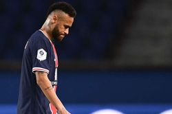 Nhận thẻ đỏ vì đánh nguội, Neymar thừa nhận: 'Tôi hành xử như gã hề'
