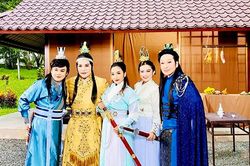 Nghệ sĩ Linh Tâm: 'Không vương tơ, cũng phải nằm trong tơ'