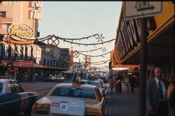 Las Vegas - Thành phố 'không bao giờ ngủ' những năm 1970 như thế nào?