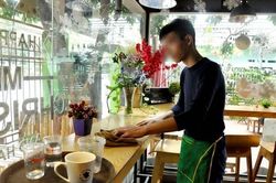 Sinh viên năm nhất đi làm thêm cay cú vì gặp phải tình trạng 'ma cũ bắt nạt ma mới' và lời khuyên thiết thực từ CĐM