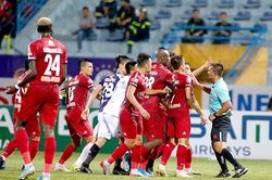 Hôm nay 16-9, bán kết Cúp QG: Một lần trả đủ hay nợ thêm chồng chất?