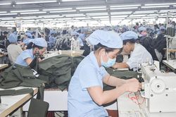 Cần tiếp tục gỡ khó cho doanh nghiệp bị ảnh hưởng COVID-19