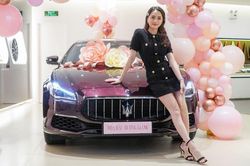 Bóc giá loạt trang phục của Hương Giang, xa xỉ thế này đến sao Hàn nhìn cũng phải sốc!