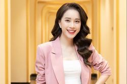 MC Mai Phương của Bữa trưa vui vẻ thi Hoa hậu Việt Nam