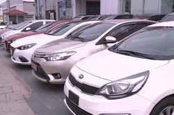 Ngân hàng rao bán loạt ôtô xiết nợ, dân mua lo sợ khi xuống tiền
