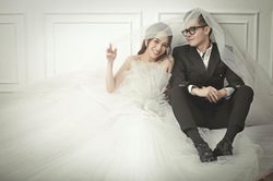 Ái nữ Minh Nhựa khoe ảnh kỉ niệm 1 năm đám cưới với chồng, nhan sắc 'đốn tim' dân mạng