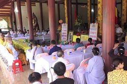 An trí bia cổ chùa Vành