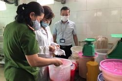 Tăng cường kiểm tra chất lượng bánh trung thu