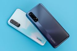 Realme 7 series với hai màu 'Sương lam - Khói trắng' sắp mở bán tại Việt Nam
