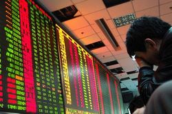 Chứng khoán ngày 18/9: Thất bại ở ngưỡng 900 điểm, VN-Index tiếp đà giảm