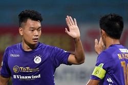 Thành Chung vẫn thi đấu vị trí tiền đạo ở Chung kết Cúp Quốc gia 2020