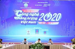 Đồng bộ hệ thống chính sách tạo đà phát triển công nghệ và năng lượng.