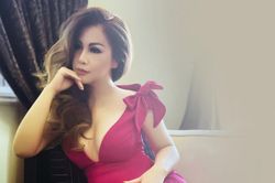 Minh Tuyết khoe vẻ gợi cảm, tái xuất đường đua âm nhạc khiến nhiều người phải dè chừng