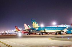 Vietnam Airlines, Vietjet hủy hơn 50 chuyến bay do ảnh hưởng của bão Noul