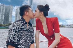 Bức ảnh 'hot' nhất hôm nay: Matt Liu công khai 'khóa môi' Hương Giang trên du thuyền sang chảnh