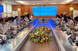Bộ Thông tin và Truyền thông ra mắt Cẩm nang Chuyển đổi số