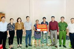Hỗ trợ gia đình có con gặp nạn trong vụ sập cổng điểm trường Bản Phung