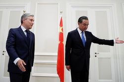 Canada từ bỏ đàm phán hiệp định thương mại tự do với Trung Quốc