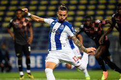 Chuyển nhượng MU 19/9: Đạt thỏa thuận cá nhân với Alex Telles, hỏi mua ngôi sao Watford