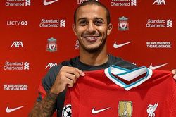 Liverpool ra mắt tiền vệ 'xịn sò' Thiago