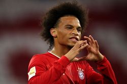 Cận cảnh Bayern thắng hủy diệt Schalke 8-0 ở trận ra quân