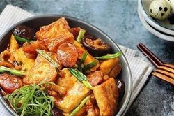 Cách làm món đậu phụ om nấm hương lạ miệng, đưa cơm cho cả nhà