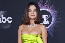 Nội dung tin nhắn Selena Gomez gửi riêng Mark Zuckerberg