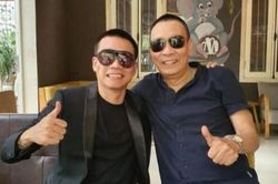 Đằng sau bức ảnh chung của rapper Wowy và nhà báo Lại Văn Sâm