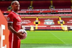 Trực tiếp bóng đá Chelsea vs Liverpool: Thiago chơi ở vị trí nào là hợp lý nhất?