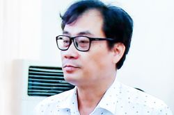 Triển khai tháng vệ sinh tiêu độc khử trùng môi trường chăn nuôi