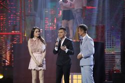 'Bài hát đầu tiên': Đức Phúc song ca cùng Khắc Việt nhưng lại sợ... quên lời