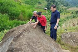 Mù Cang Chải không xa, kỳ 2: Cuốc xe lên bao zê mùa cang là