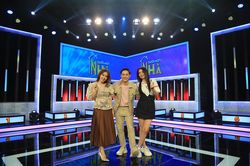 Chuyện gia đình sao Việt đầy nước mắt