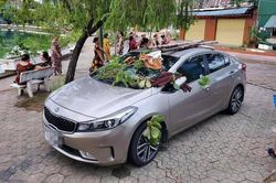 Đậu xe không đúng nơi quy định rồi rời đi, chủ ô tô đành ngậm ngùi khi chứng kiến cảnh tượng lạ lúc trở lại